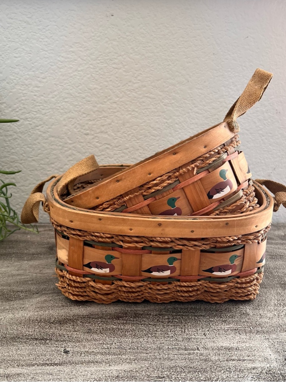 Set Of Two Vintage Wicker Woven Rattan Duck Basket Wooden Decor 9.5X7 & 8xб